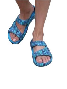 Butterfly Slide Sandals size 9
